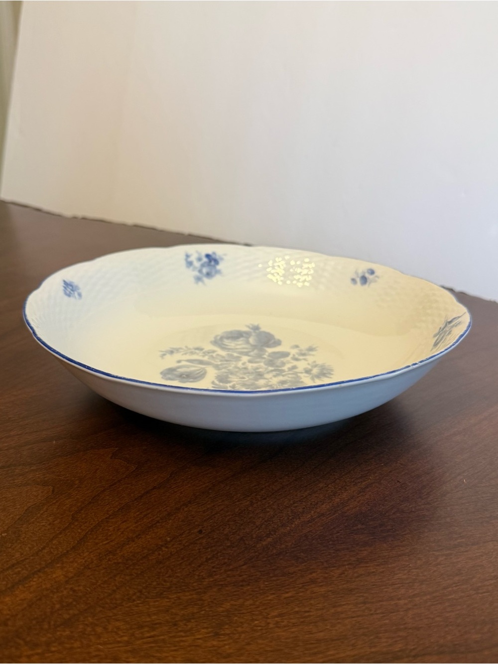 Antique Carl Teichert Meissen Blue Flower 9.5" Round Vegetable Serving Bowl